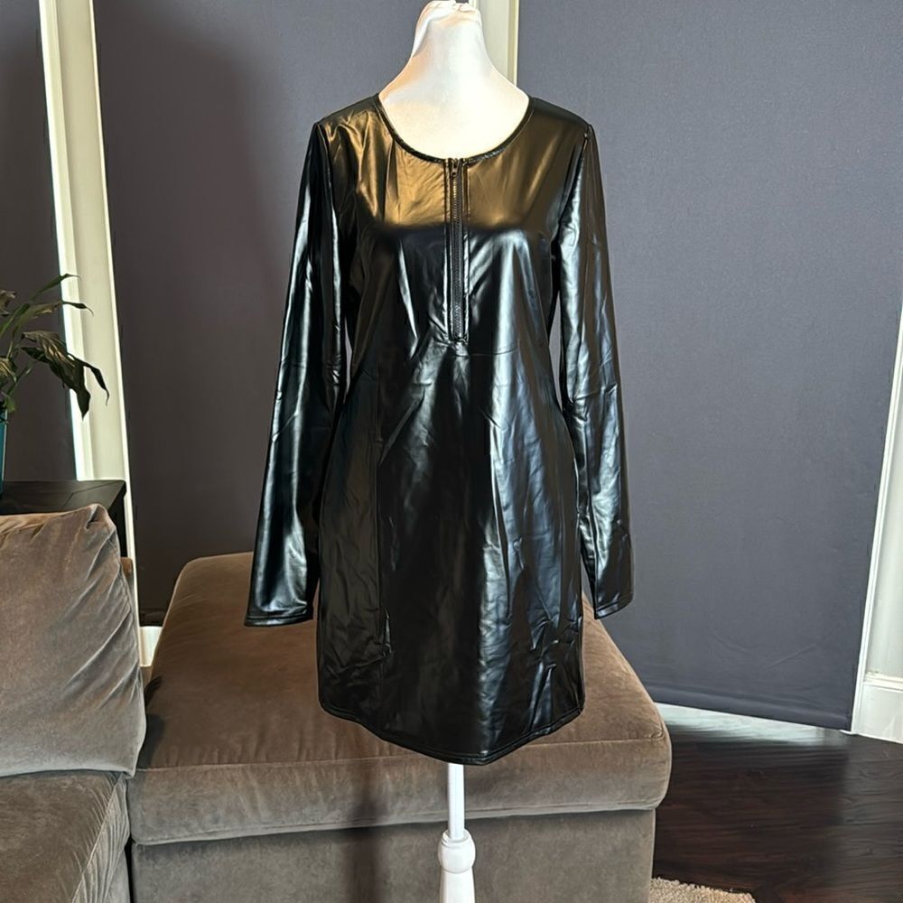 Women’s Black BodyCon Short Long Sleeve Lightweight Party Dress Size L